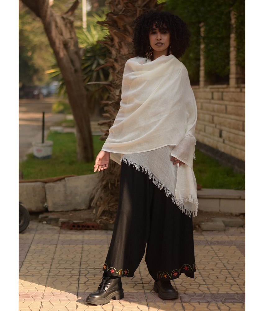 Off white Loomwoven Linen Shawl handmade in Egypt & available at Jozee Boutique.handmade in Egypt & available at Jozee Boutique.