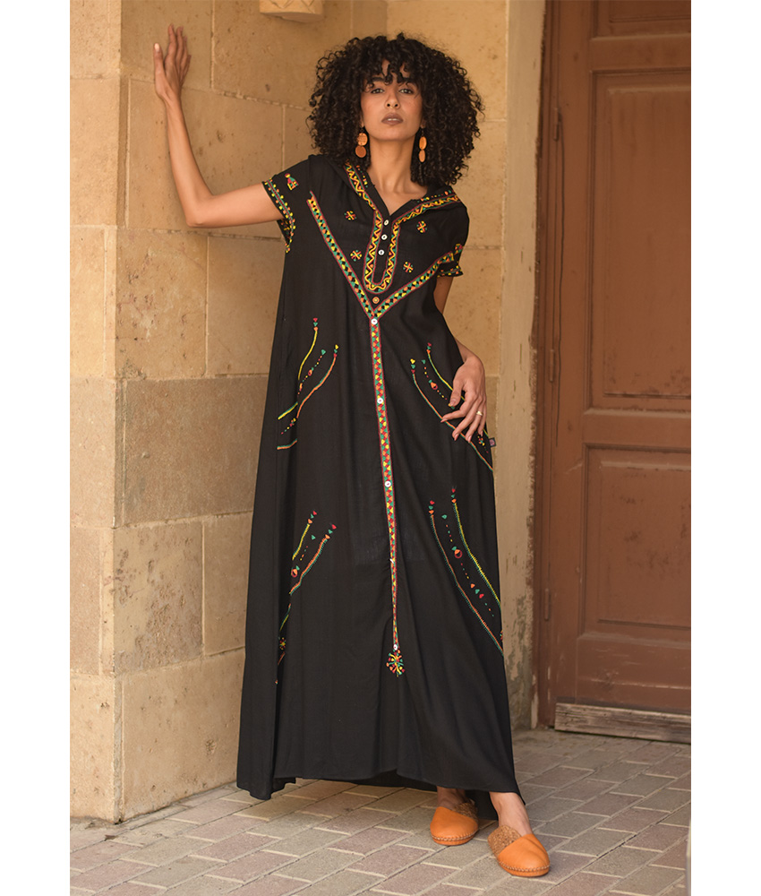 Black Siwa Embroidered Linen Dress with Hoodie – Short Sleeves – Fits L & XL